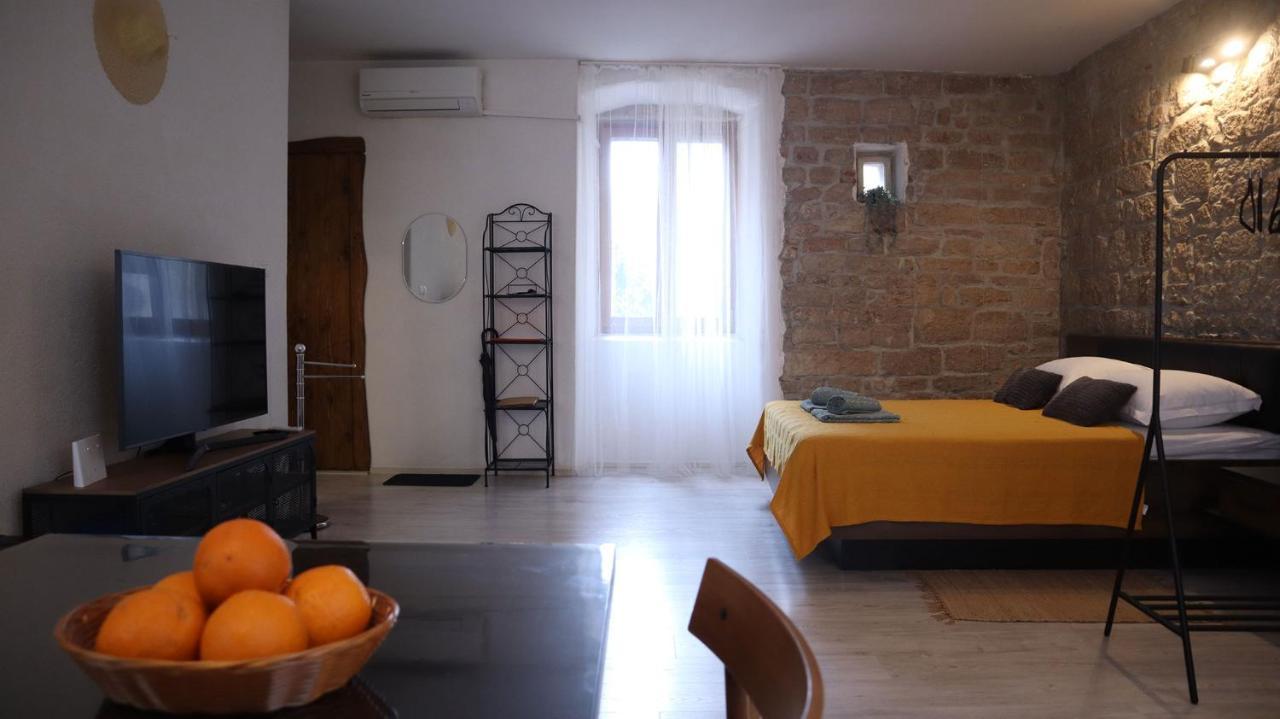 Appartement Orange à Šibenik Extérieur photo